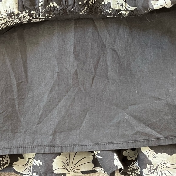 GAP Gray White Floral Pleated Ruffle Trim Shift Dress Spaghetti Strap Hawaiian 4 - Picture 10 of 13